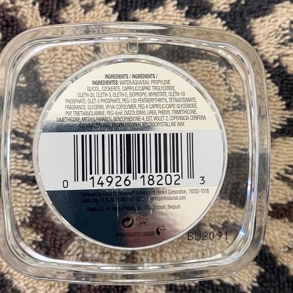 Texturizing Cream - Picture 3 of 5